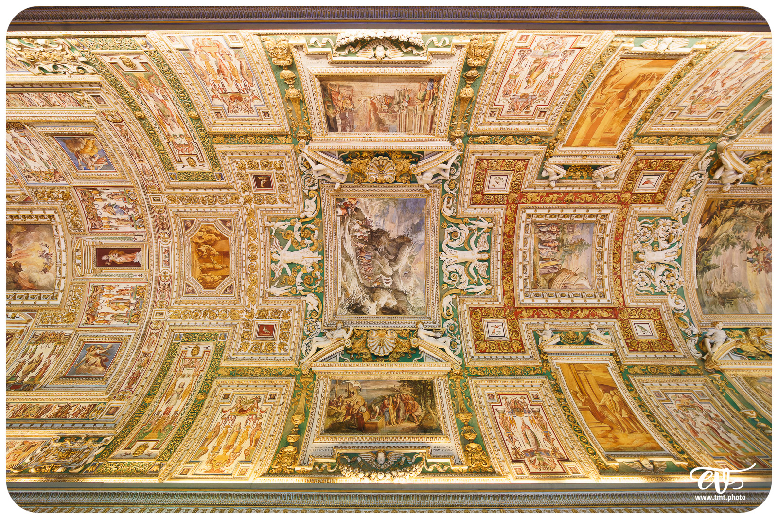 ROME - LA VILLE ETERNELLE