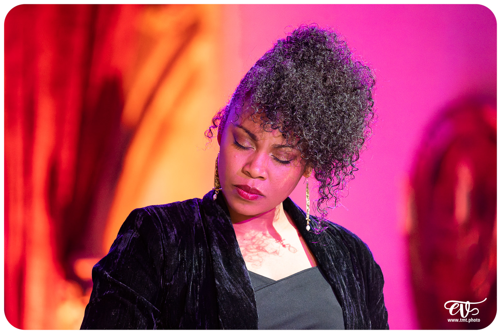 SÉLIA SETODZO & GRÉGORY OTT : NINA SIMONE L'ECORCHEE VIVE