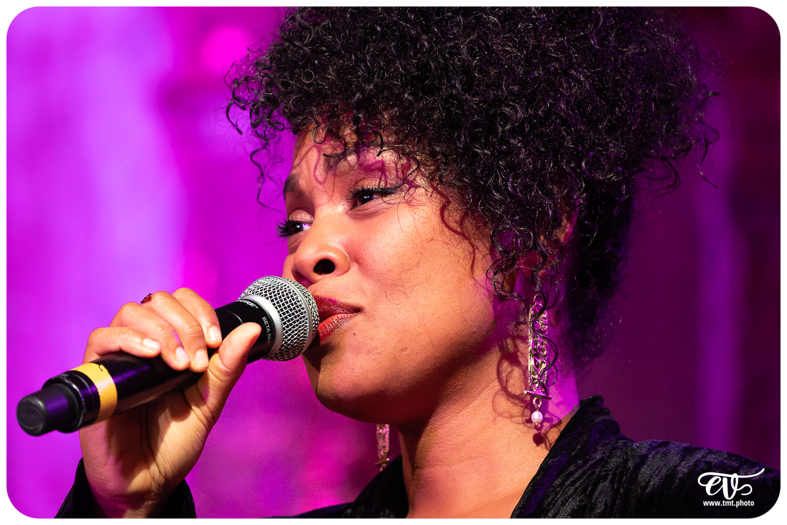 SÉLIA SETODZO & GRÉGORY OTT : NINA SIMONE L'ECORCHEE VIVE